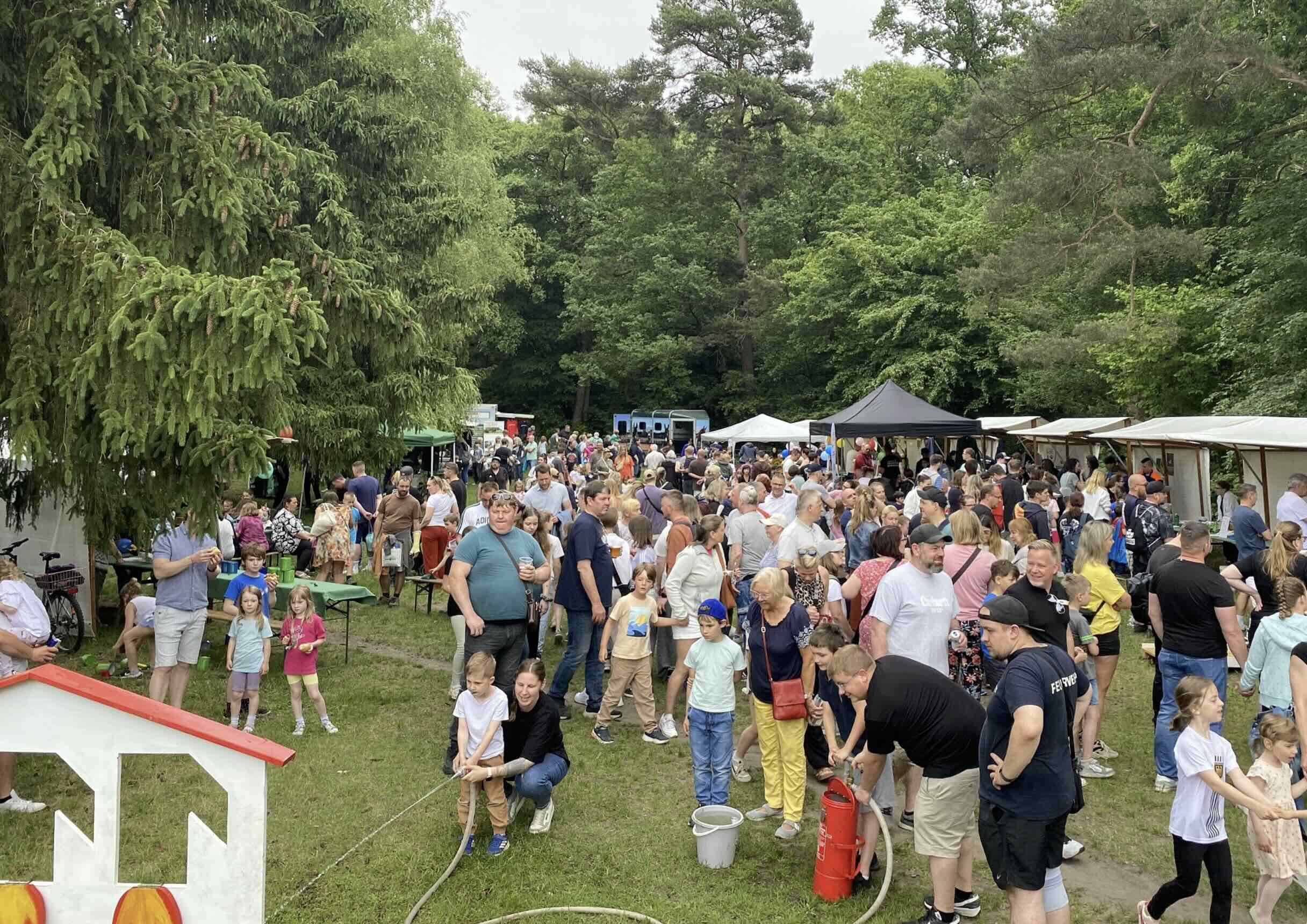 Kindertagsfest in Schönwalde-Glien lädt zu Spiel, Spaß und Familienprogramm ein, Falkensee Kindertagsfest in Schönwalde-Glien lädt zu Spiel, Spaß und Familienprogramm ein, Falkensee
